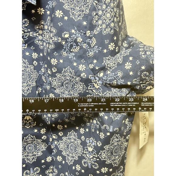 Villager Sport Woman Size 1 Stretch Short Sleeve Blue Floral Top NWT - Picture 3 of 11